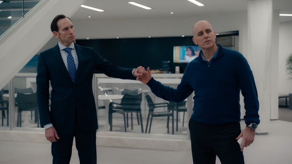 Мэгги сифф миллиарды стиль. Robert axelrod billions. Мэгги сифф миллиарды. Мэгги сифф миллиарды. Бобби аксельрод одежда миллиарды.